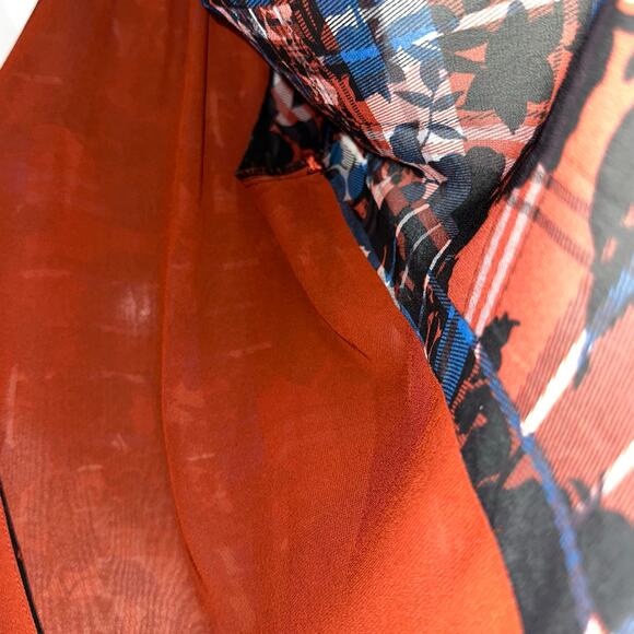 Vince Camuto Plaid Floral Red Blue Surplice V-Neck Long Sleeve Blouse Size M - Picture 9 of 13